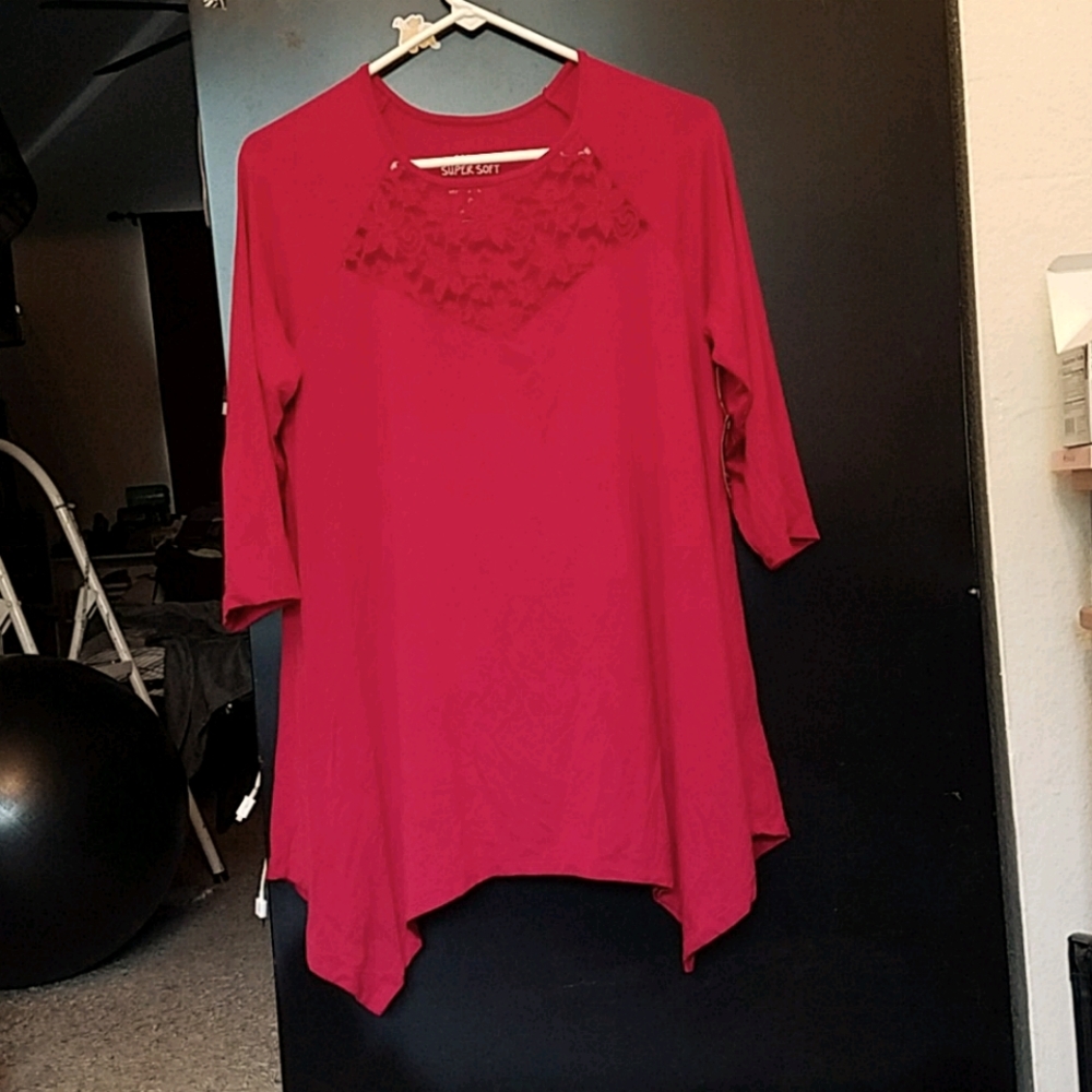 NWT Torrid Super Soft Sharkbite Tee